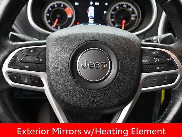 Photo of 2017 Hydro Blue Pearlcoat Jeep Cherokee