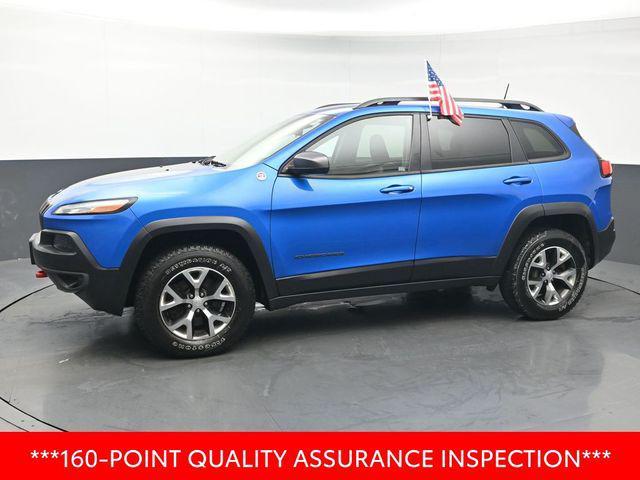 Photo of 2017 Hydro Blue Pearlcoat Jeep Cherokee