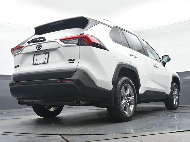Photo of 2023 Ice Cap Toyota RAV4