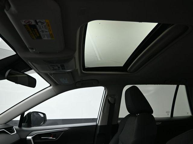 Photo of 2023 Ice Cap Toyota RAV4