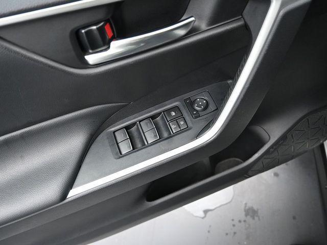 Photo of 2023 Ice Cap Toyota RAV4