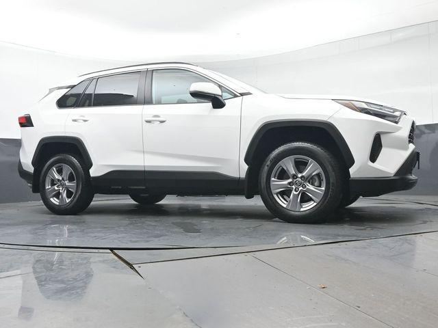 Photo of 2023 Ice Cap Toyota RAV4