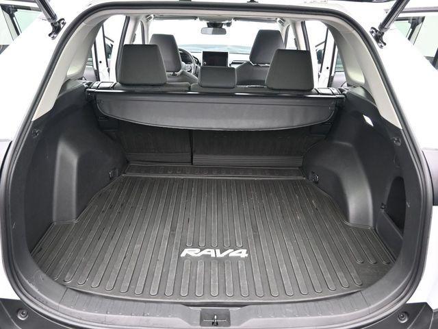 Photo of 2023 Ice Cap Toyota RAV4
