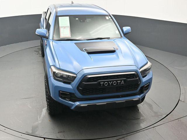 Photo of 2018 Cavalry Blue Toyota Tacoma