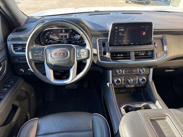 Photo of 2023 Summit White GMC Yukon XL