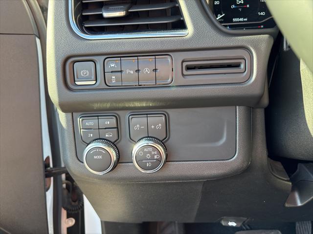 Photo of 2023 Summit White GMC Yukon XL
