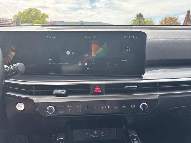 Photo of 2024 Ebony Black Kia Sorento