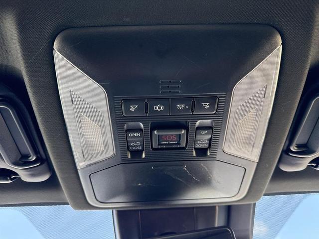 Photo of 2019 White Toyota RAV4 Hybrid