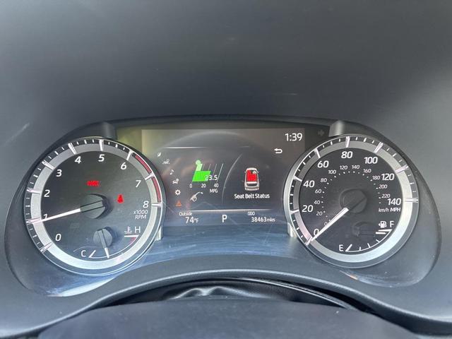 Photo of 2023 Midnight Black Metallic Toyota Highlander