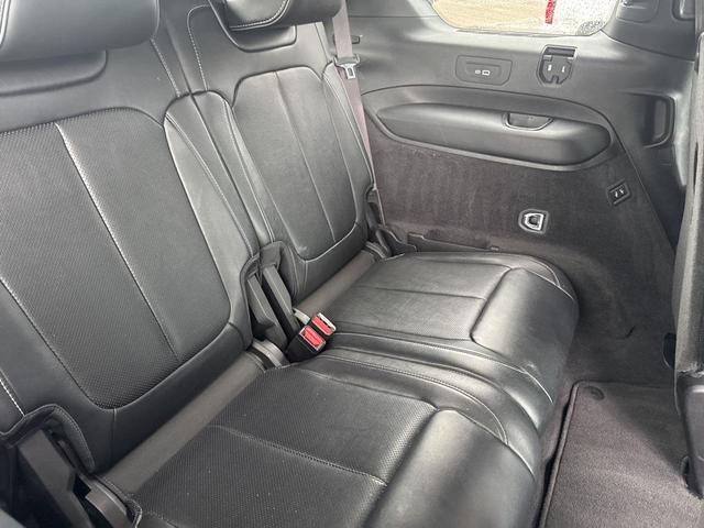Photo of 2021 Bright White Clearcoat Jeep Grand Cherokee L
