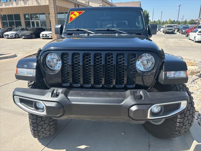 Photo of 2023 Black Clearcoat Jeep Gladiator