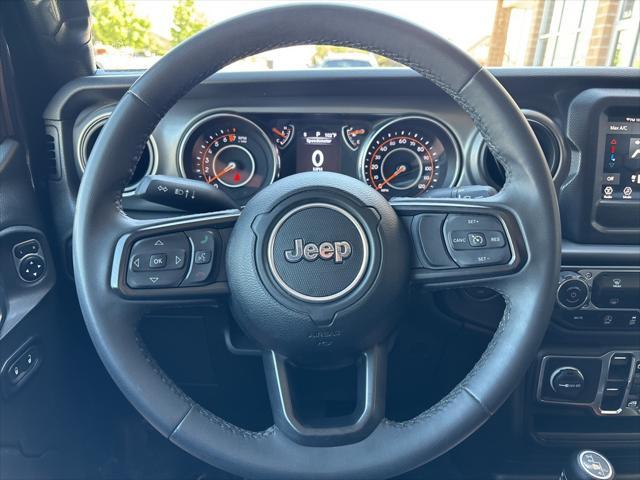 Photo of 2023 Black Clearcoat Jeep Gladiator