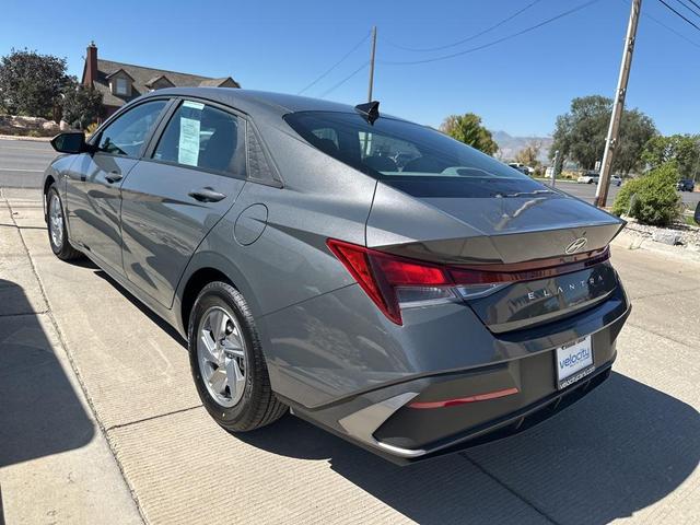 Photo of 2024 Ecotronic Gray Hyundai ELANTRA