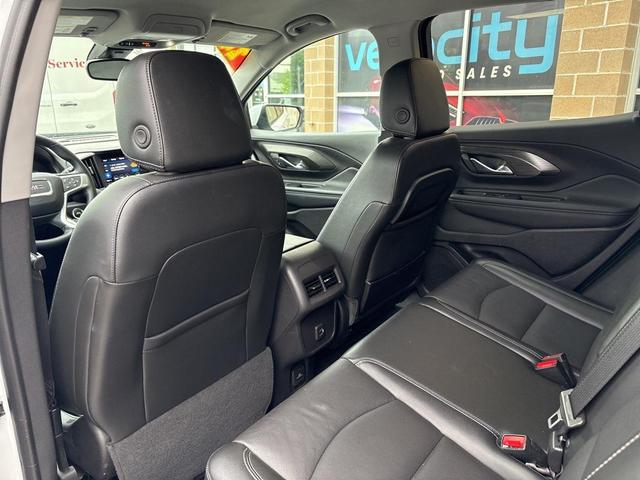 Photo of 2024 Summit White GMC Terrain