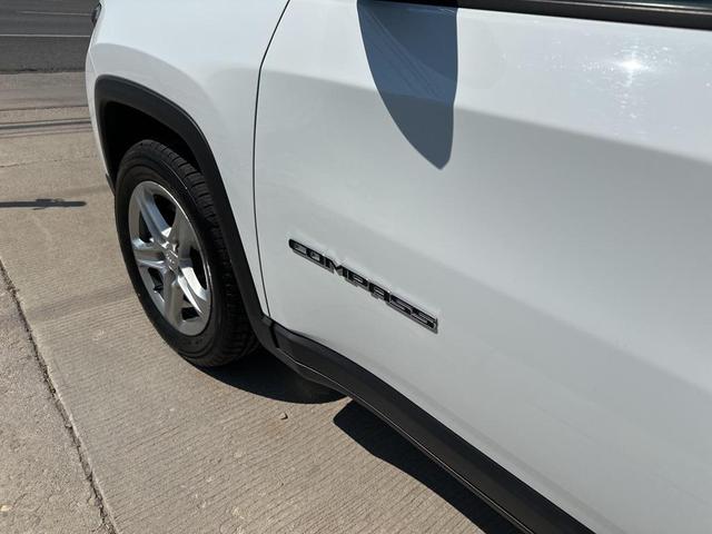 Photo of 2023 Bright White Clearcoat Jeep Compass