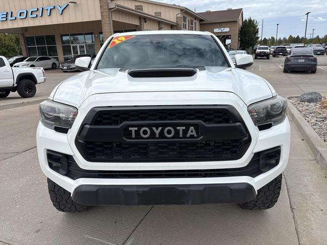 Photo of 2019 Super White Toyota Tacoma