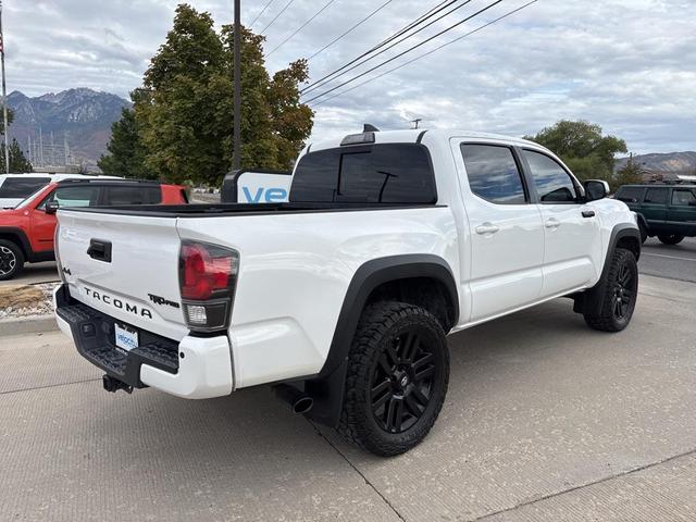 Photo of 2019 Super White Toyota Tacoma