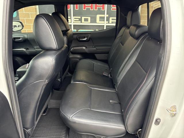 Photo of 2019 Super White Toyota Tacoma