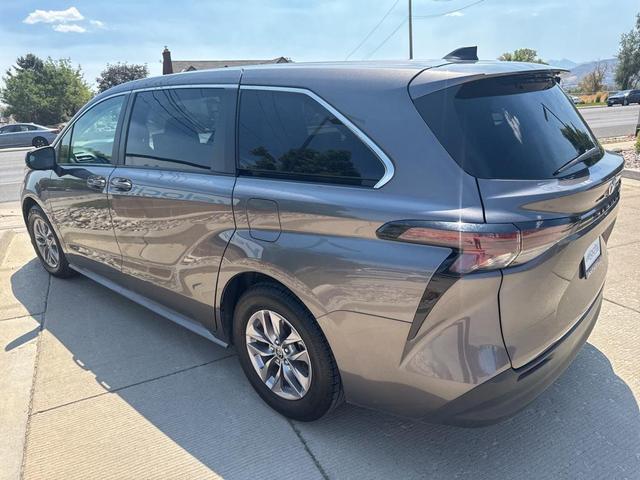 Photo of 2023 Predawn Gray Mica Toyota Sienna