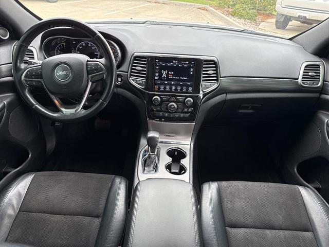 Photo of 2021 Bright White Clearcoat Jeep Grand Cherokee