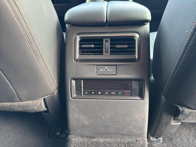 Photo of 2024 Machine Gray Metallic Mazda CX-90