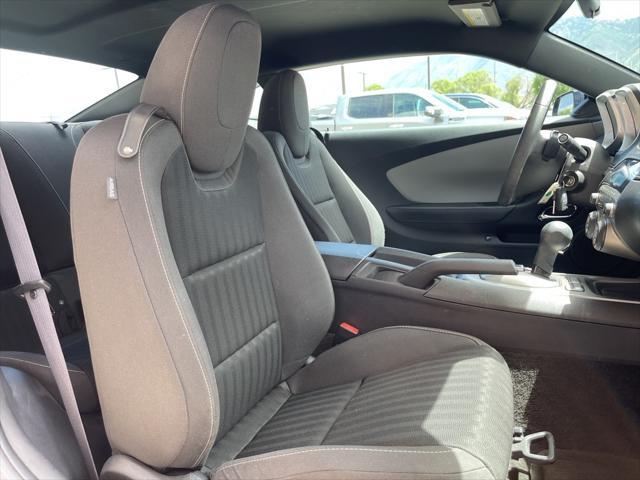 Photo of 2015 Blue Velvet Metallic Chevrolet Camaro