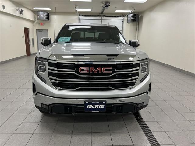 Photo of 2022 Quicksilver Metallic GMC Sierra 1500