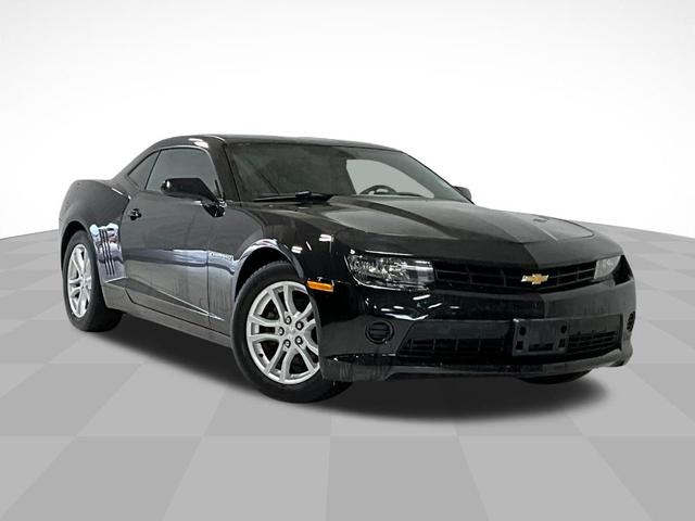 Photo of 2015 Black Chevrolet Camaro