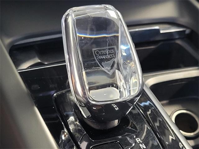 Photo of 2024 Crystal White Metallic Volvo S60