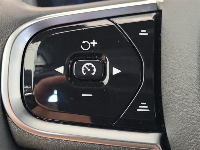 Photo of 2024 Crystal White Metallic Volvo S60