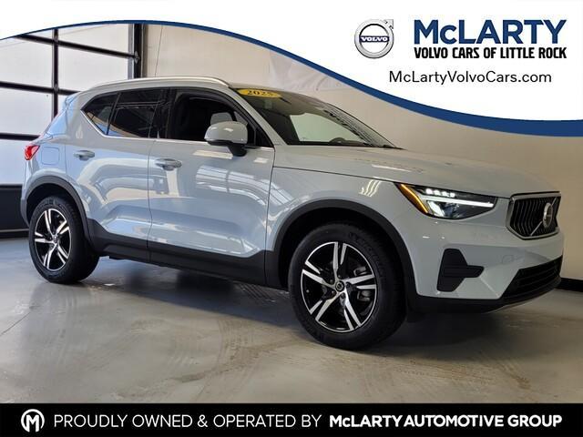2025 Volvo XC40