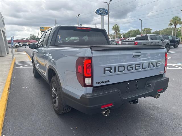 Photo of 2025 Sonic Gray Pearl Honda Ridgeline