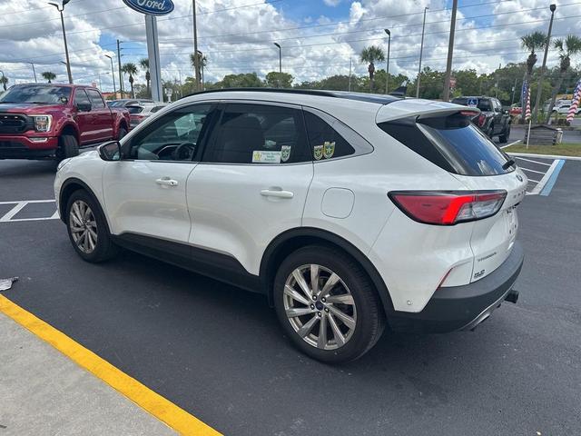 Photo of 2021 Star White Metallic Tri-Coat Ford Escape