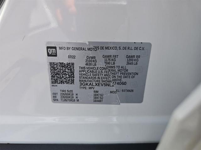Photo of 2022 Summit White GMC Terrain