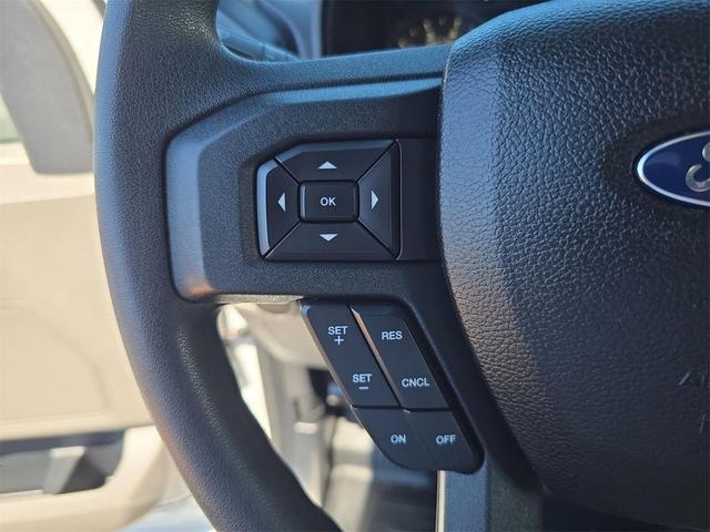 Photo of 2015 Oxford White Ford F-150