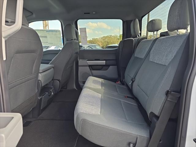 Photo of 2025 Oxford White Ford F-250
