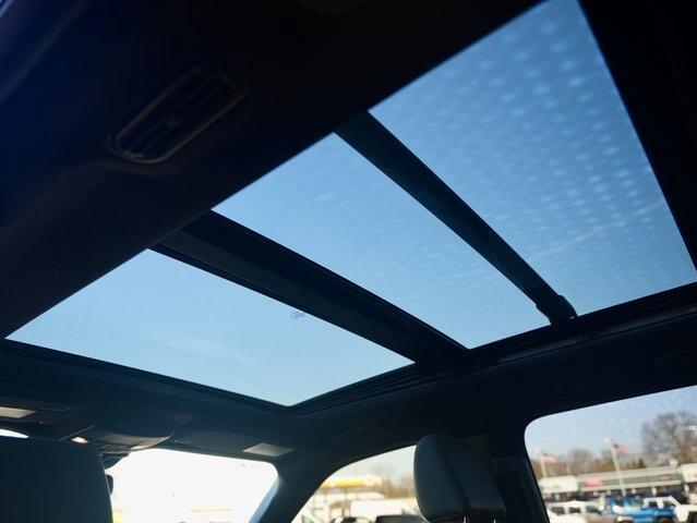 Photo of 2023 Stone Blue Metallic Ford Expedition