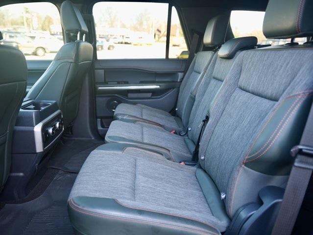 Photo of 2023 Stone Blue Metallic Ford Expedition