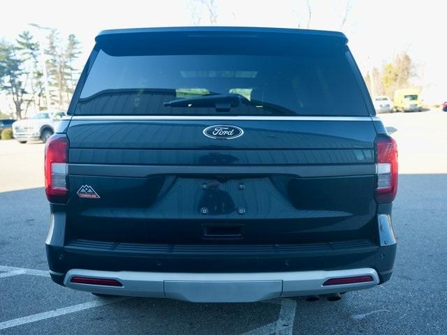 Photo of 2023 Stone Blue Metallic Ford Expedition