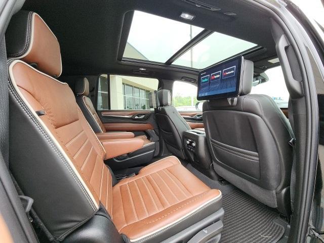 Photo of 2023 Onyx Black GMC Yukon XL