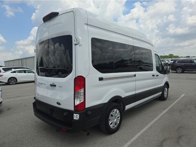 Photo of 2024 Oxford White Ford Transit-350