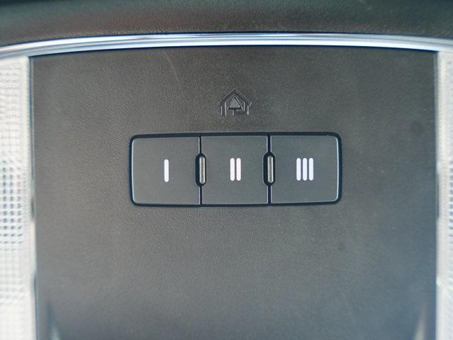 Photo of 2022 Pitch Black Clearcoat Dodge Charger