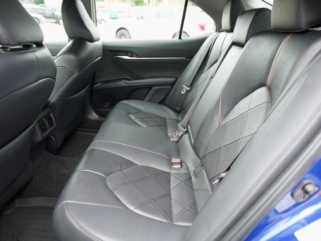 Photo of 2018 Blue Crush Metallic Toyota Camry Hybrid