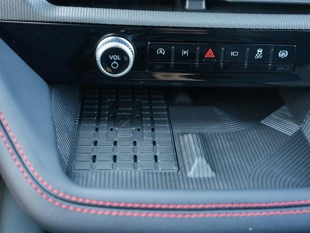 Photo of 2025 Star White Ford Explorer