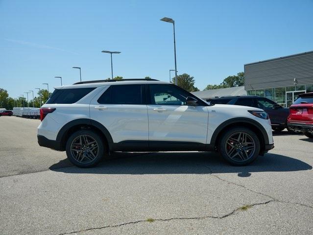 Photo of 2025 Star White Ford Explorer