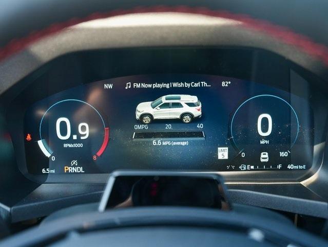 Photo of 2025 Star White Ford Explorer