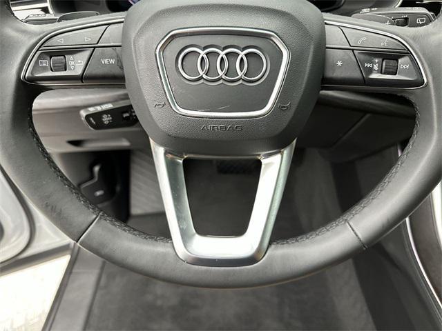 Photo of 2022 Glacier White Metallic Audi Q8