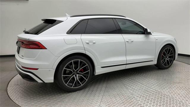 Photo of 2022 Glacier White Metallic Audi Q8