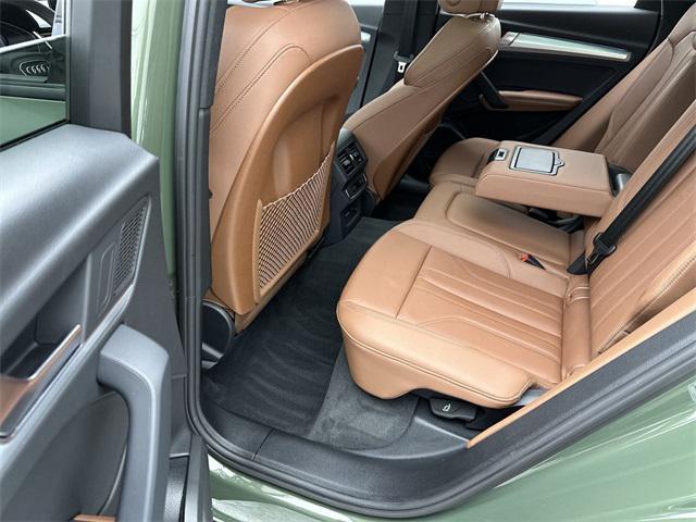 Photo of 2025 District Green Metallic Audi Q5