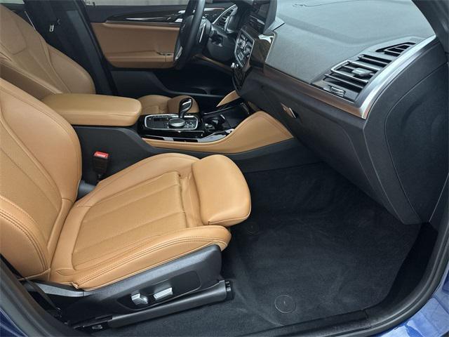 Photo of 2023 Blue Metallic BMW X4